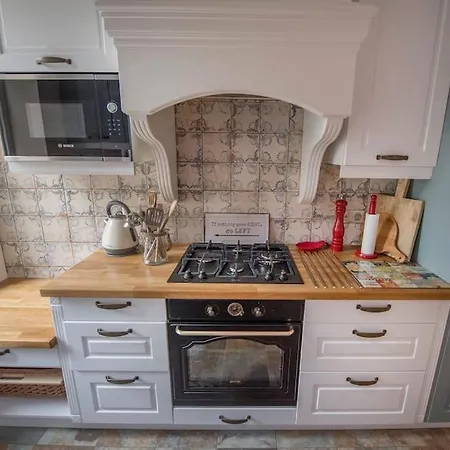 Appartement Luxury Designer Period In Old Town By The Presidential Palace *