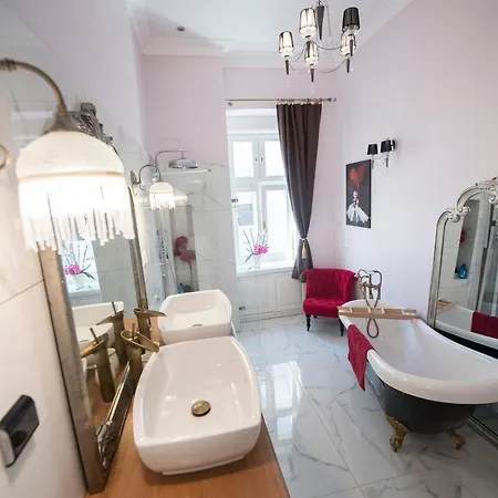 Apartman Luxury Designer Period In Old Town By The Presidential Palace
